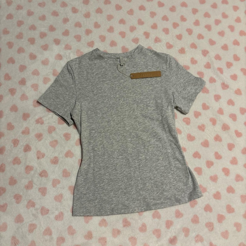 Skims cotton jersey tshirt light heather grey size small
New with tags